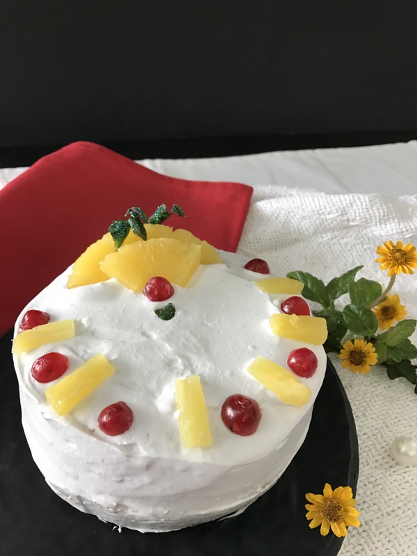 Eggless Pineapple Cake