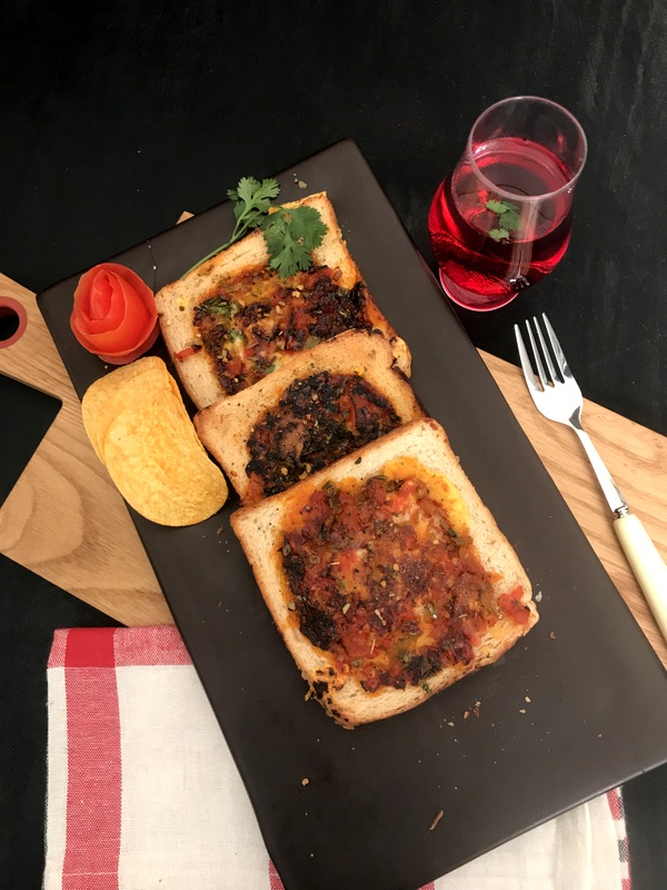 Upside Down Pizza Toast